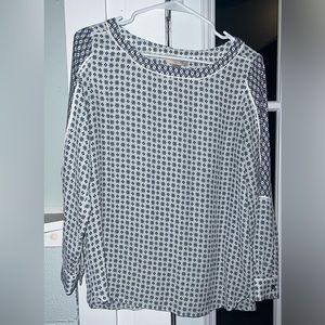 Loft shirt size small. Worn once